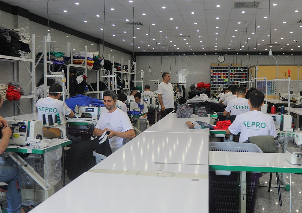 تولید پوشاک مردانه : از فرآیندکاری تا تولید محصول